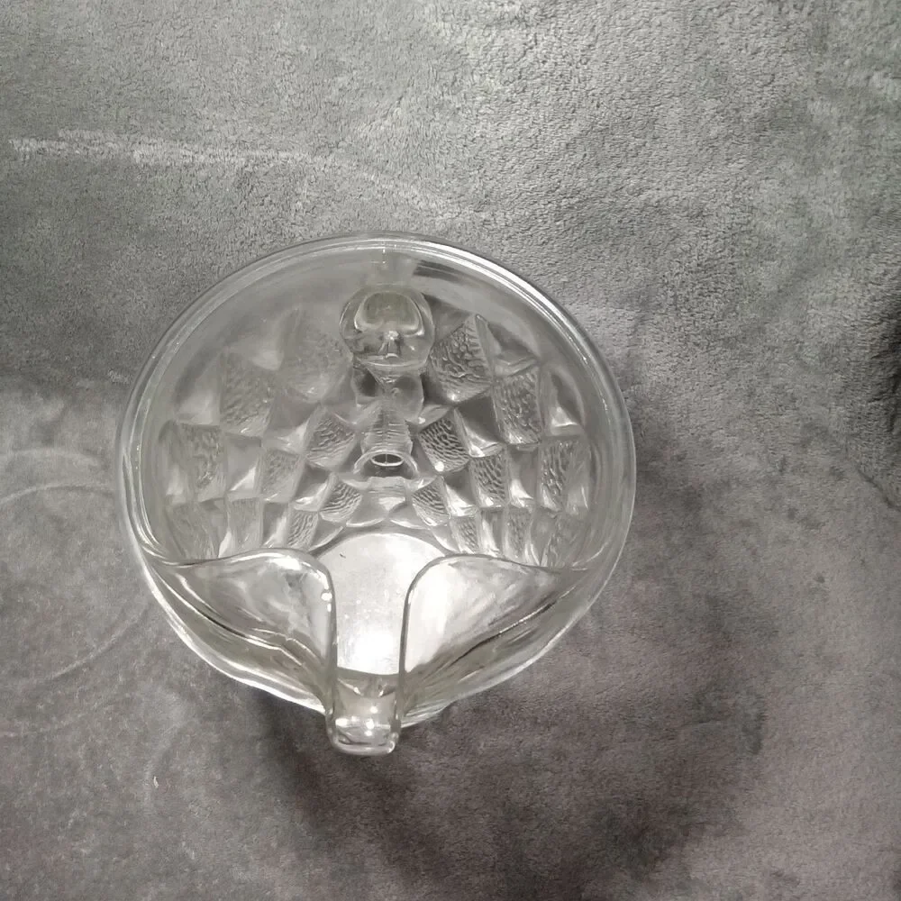 glass pitcher‎ with handle
